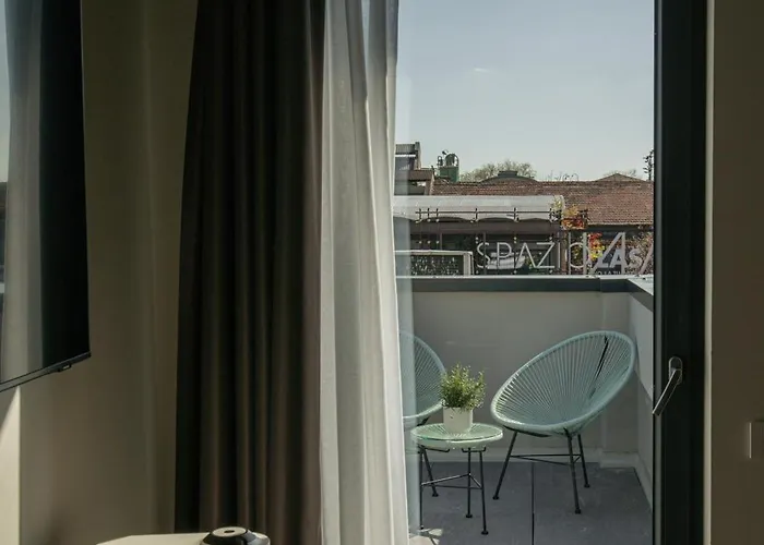 Ah Villaglori Boutique Μπρέσια