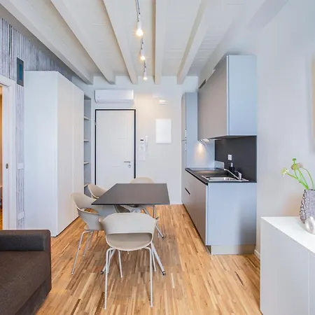 Ah Villaglori Boutique Hotel 4*