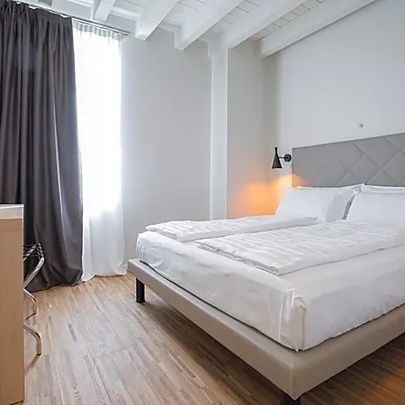 Ah Villaglori Boutique Szálloda Brescia