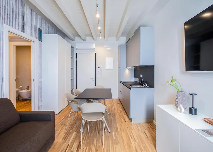 Ah Villaglori Boutique Hotel 4*