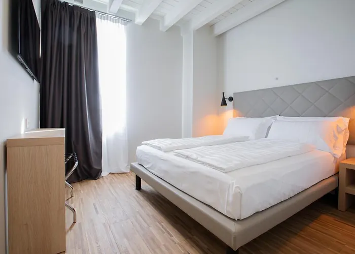 Hotel Ah Villaglori Boutique Brescia