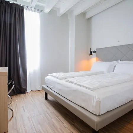 호텔 Ah Villaglori Boutique 브레시아